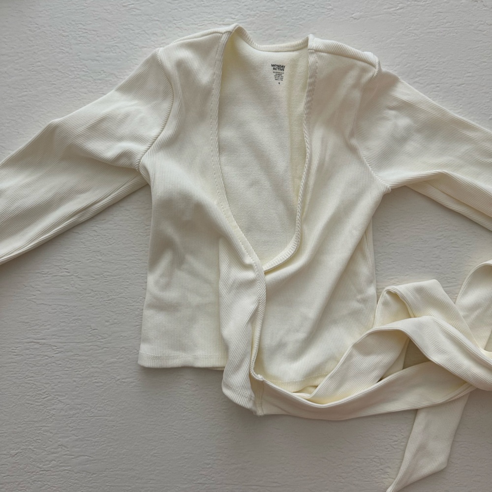 MONDAY BODY YOSEMITE Top ECRU